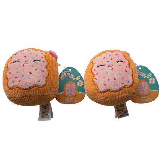 2-Pack Squishmallows Fresa Squeaky Dog Toys - Picture 1 of 4